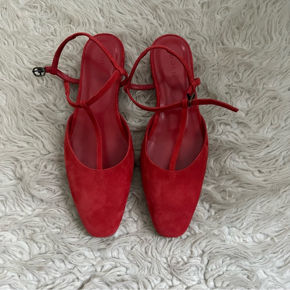 Doen Cristina T Strap Flat - Fuego Suede